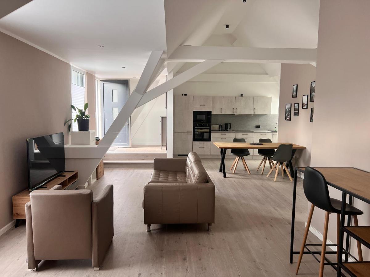 New Nomads Ferienwohnung Am See Zossen Exterior foto